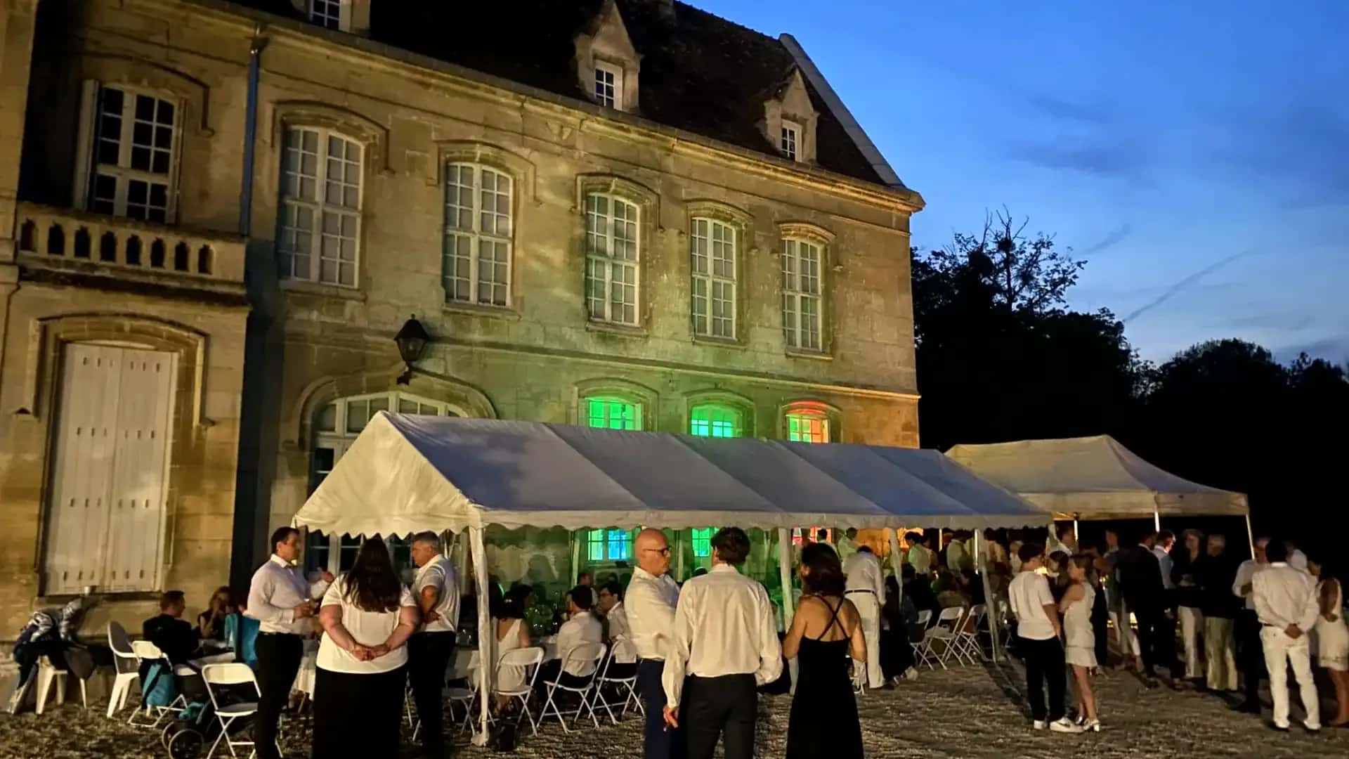 Location de tente de réception pour festival